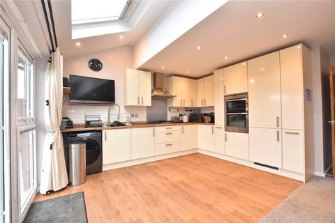 3 bedroom semi-detached house for sale, Trippear Way, Heywood, Greater Manchester, OL10