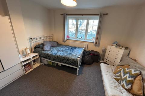 1 bedroom flat for sale, Evershed Way, Burton-on-Trent, Staffordshire, DE14