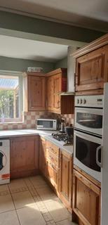 1 bedroom in a house share to rent, Wanstead Park Road, Ilford IG1