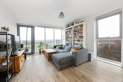 3 bedroom apartment for sale, Lambourne House, Apple Yard, London, SE20