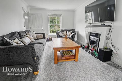3 bedroom terraced house for sale, Kevill Davis Drive, Little Plumpstead
