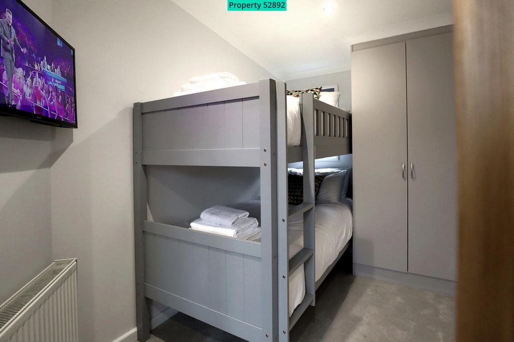 Seconday bedroom
