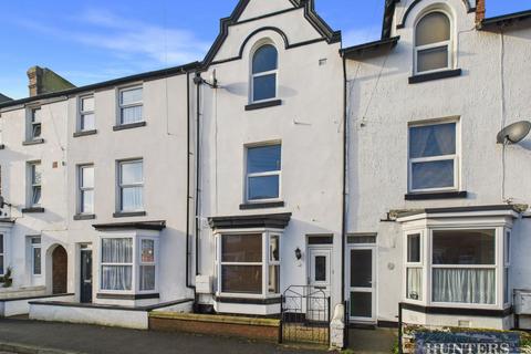 4 bedroom terraced house for sale, West Avenue, Filey