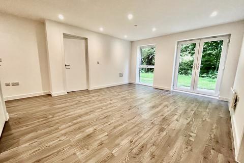 2 bedroom apartment to rent, Willow Road, Leeds, LS4