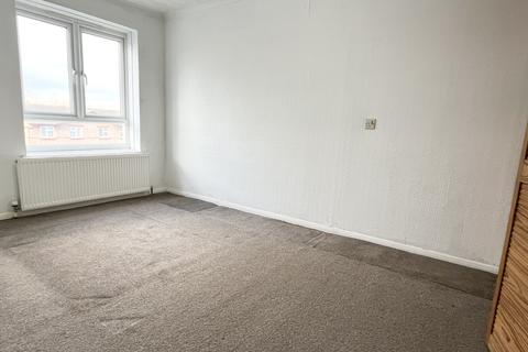 3 bedroom terraced house to rent, Bonner Court, Coopers Walk, Waltham Cross, Hertfordshire, EN8