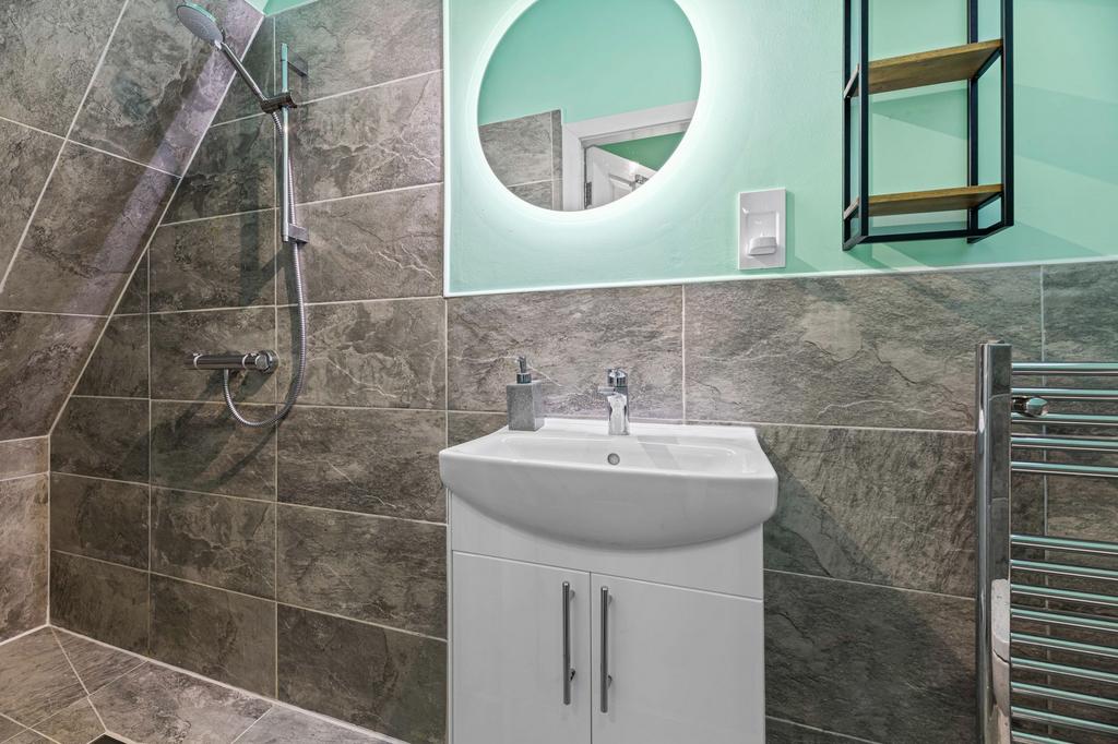 Ensuite
