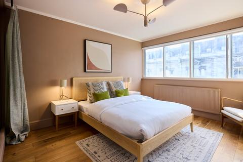 3 bedroom flat for sale, The Colonnades, 34 Porchester Square, London