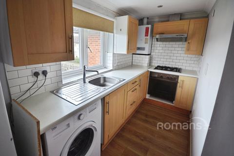 2 bedroom flat to rent, Greenside, Slough, Berkshire, SL2