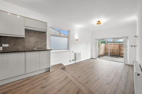 2 bedroom flat for sale, Downside Crescent, Belsize Park, London