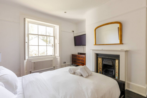 2 bedroom flat to rent, Priory Lodge, 15 Priory Park, London
