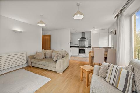 2 bedroom flat for sale, Clephane Road, Islington, London