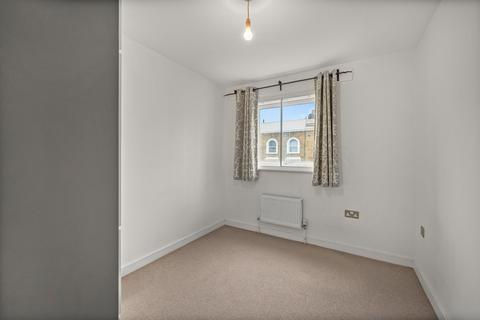 2 bedroom flat for sale, Clephane Road, Islington, London