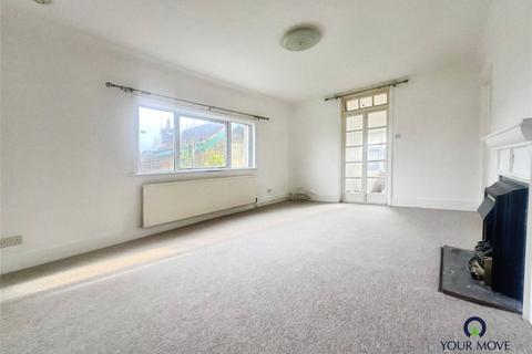 2 bedroom detached house to rent, Chichester Road, West Sussex PO21