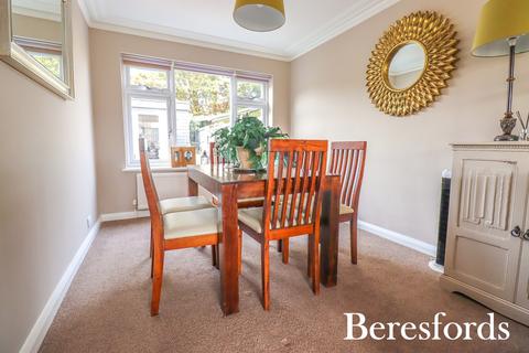 undefined, Front Lane, Upminster, RM14