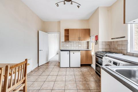 1 bedroom flat to rent, Burlington Court, Spencer Road, London