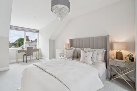 4 bedroom semi-detached house for sale, Victoria Close, Rickmansworth WD3
