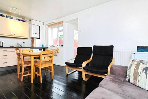 1 bedroom terraced house to rent, Bealing Close, Hampshire SO16