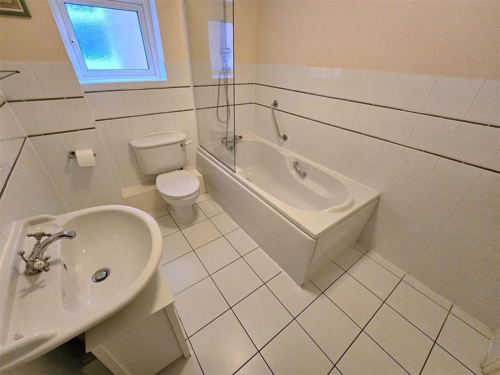 Ensuite Bathroom