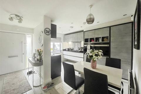 3 bedroom detached house for sale, Rosebay Gardens, Clipstone Village, Mansfield, Nottinghamshire, NG21