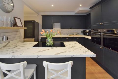 4 bedroom terraced house for sale, Elm Avenue, Chatham, ME4