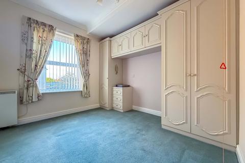 2 bedroom retirement property for sale, Marshside Road, Southport PR9
