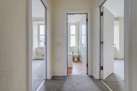 1 bedroom flat for sale, Gibson Terrace, Flat 3F2, Fountainbridge, Edinburgh EH11