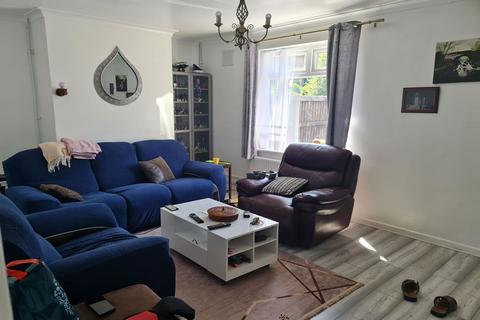 undefined, Chequers Avenue, Hyde Park, Doncaster, South Yorkshire DN4