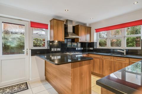 4 bedroom detached house for sale, Holyport, Maidenhead
