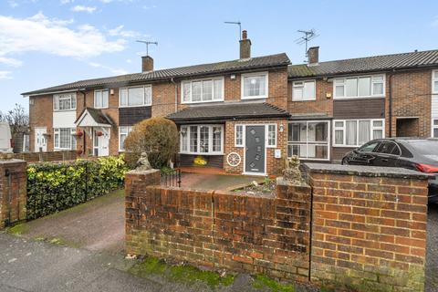 3 bedroom terraced house for sale - Long Furlong Drive, Slough, Berkshire
