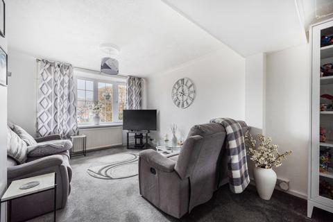 3 bedroom terraced house for sale, Long Furlong Drive, Slough, Berkshire