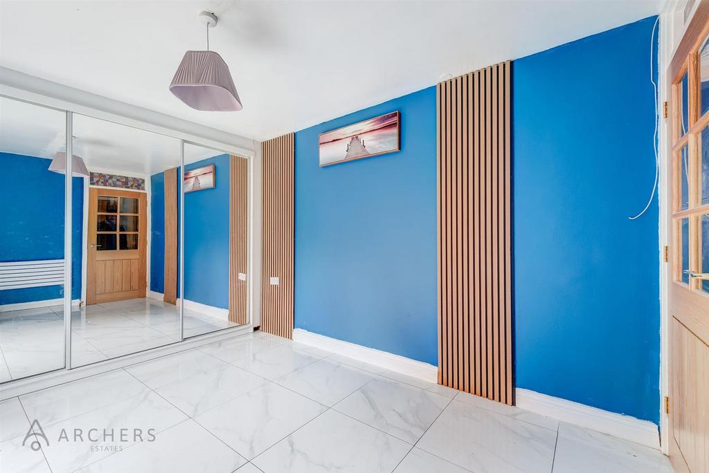 126 Burgoyne Road(Interior)-10.jpg