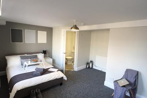 6 bedroom house of multiple occupation to rent, Rectory Road, Bensham NE8
