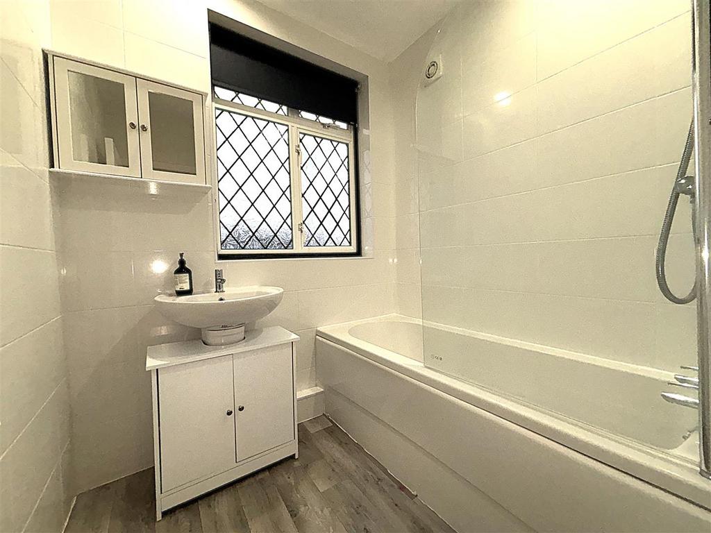 Family bathroom