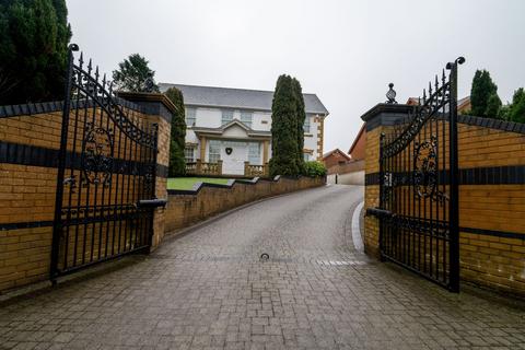 4 bedroom detached house for sale, Bethania House, 52 Bethania Road, Upper Tumble, Carmarthenshire SA14 6ED