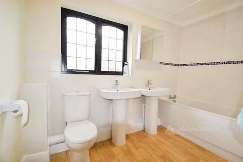 undefined, Saham Croft Close, Buckingham MK18