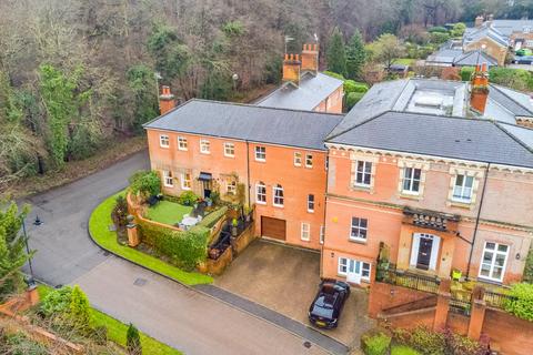3 bedroom end of terrace house for sale, Sherrards Mansions, Welwyn Garden City, Hertfordshire, AL8 7AY
