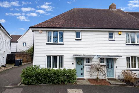 3 bedroom end of terrace house for sale - Bill Deedes Way, Aldington, Ashford, TN25 7ES