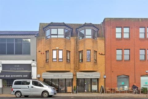 2 bedroom apartment to rent, Farm Yard, Windsor, Berkshire, SL4