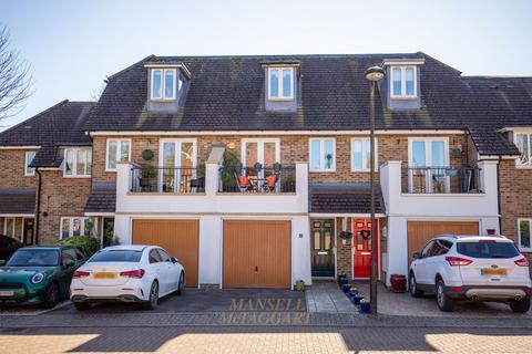 undefined, Argyll Court, Crawley RH11