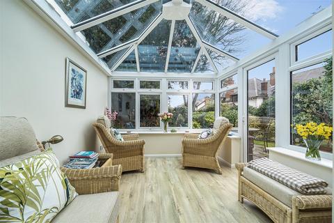 4 bedroom detached house for sale, Wensleydale Drive, Camberley GU15