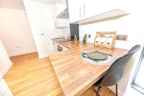 1 bedroom property for sale, Manchester Waters, 1 Pomona Strand, Old Trafford, Manchester, M16