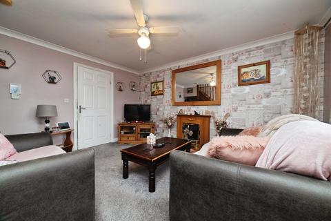 2 bedroom semi-detached house for sale, Sandpiper Way, Barton-upon-Humber DN18