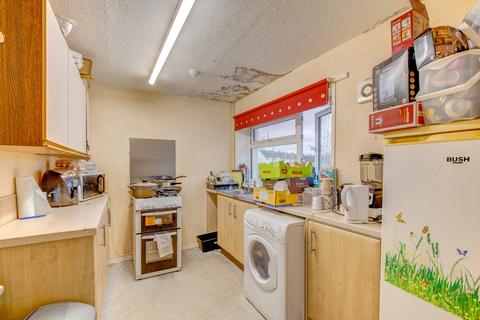 2 bedroom apartment to rent, Charford Road, Bromsgrove, Worcestershire, B60