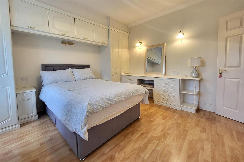 BEDROOM 4 (rear)