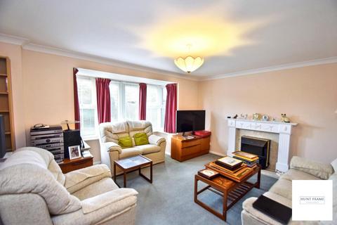 4 bedroom detached house for sale, Galveston Close, Eastbourne BN23