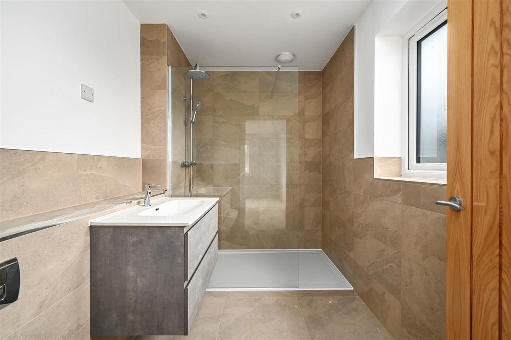 OAKLANDS PLACE - HOLLINGTON PARK ROAD - HOUSES 5 &