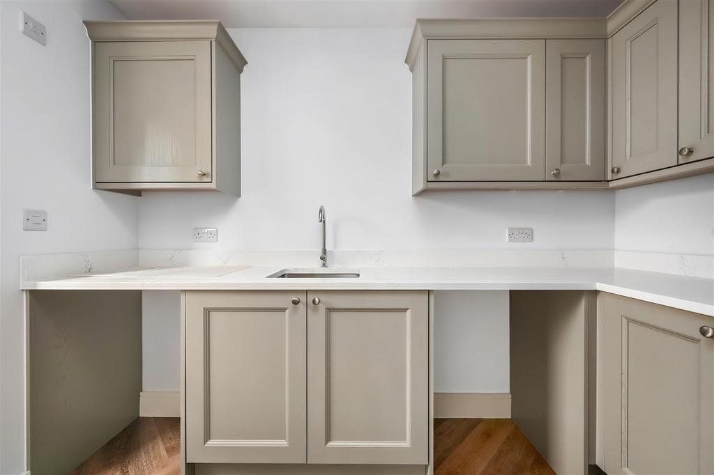 OAKLANDS PLACE - HOLLINGTON PARK ROAD - HOUSES 5 &