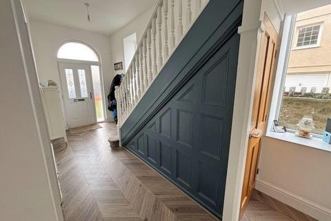 undefined, Corbett Avenue, Tywyn, LL36