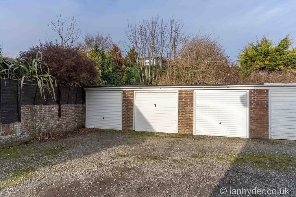 Single Garage