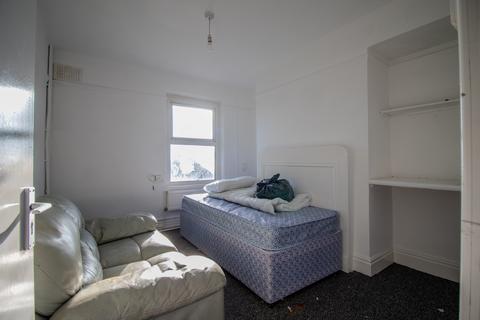 3 bedroom terraced house for sale, Townhill Road, Swansea SA2